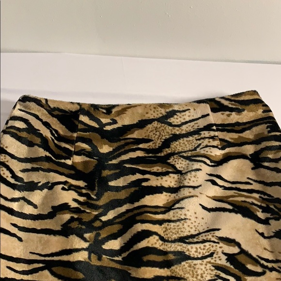 Vintage Y2K Faux Fur Mini Skirt from Dex - Picture 3 of 8